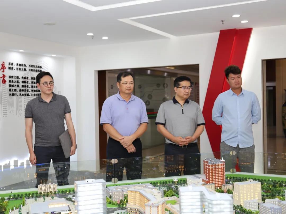 盛高投資有限公司駱蔚峰總裁一行蒞臨谷城集團調(diào)研指導