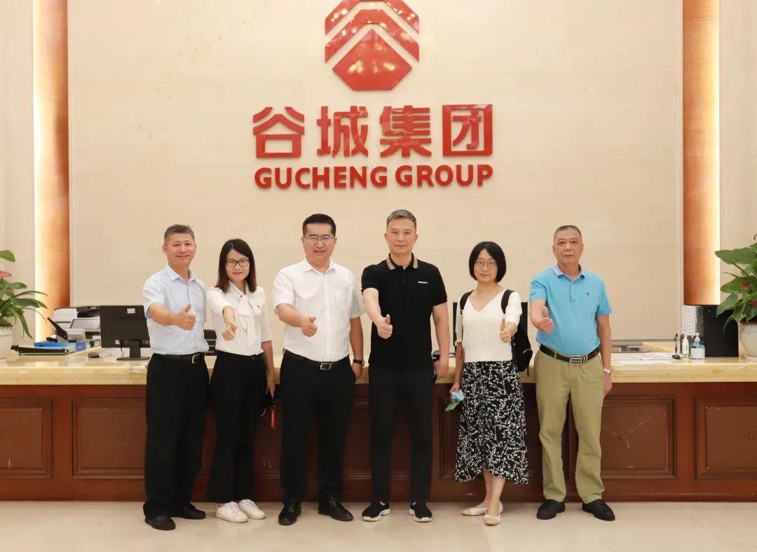 白云區(qū)委統(tǒng)戰(zhàn)部副部長、區(qū)工商聯(lián)黨組孫志輝書記一行蒞臨谷城集團調(diào)研指導(dǎo)